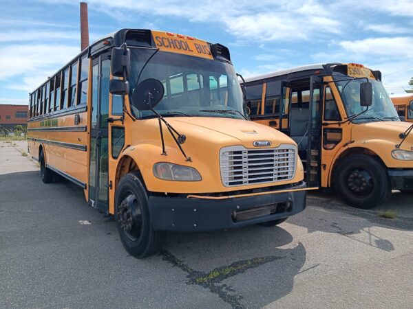 2009 AUTOBUS ESCOLAR THOMAS - CUMMINS